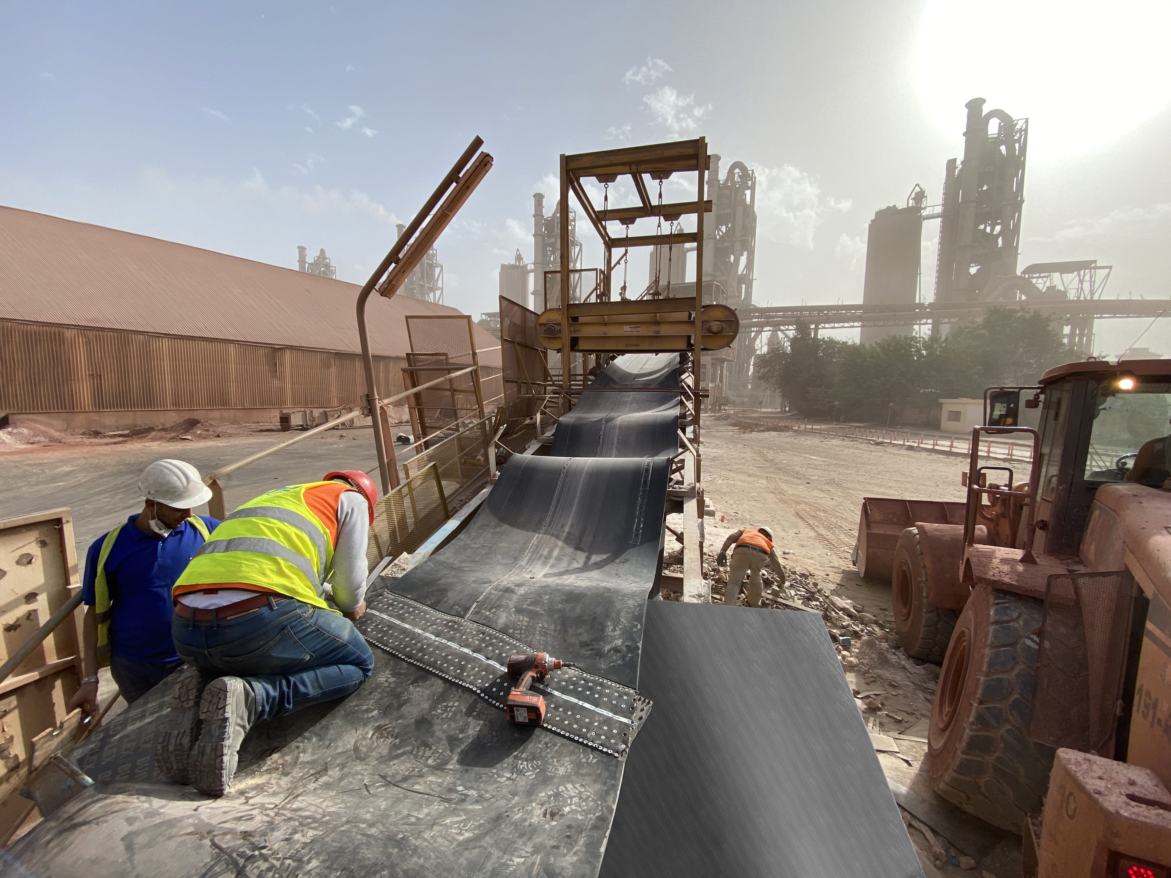 Jonction SUPER-SCREW® en cimenterie