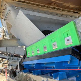 Installation avec bande ISC intégrée et berceau d'impact