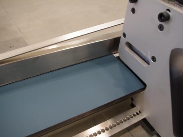MLT - F120 - Découpeuse en dents de scie manuelle